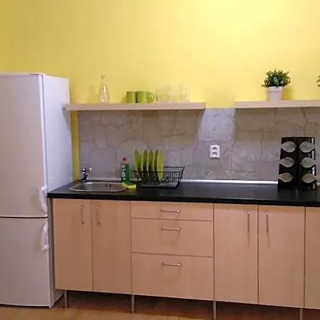 Easy Housing Hostel
