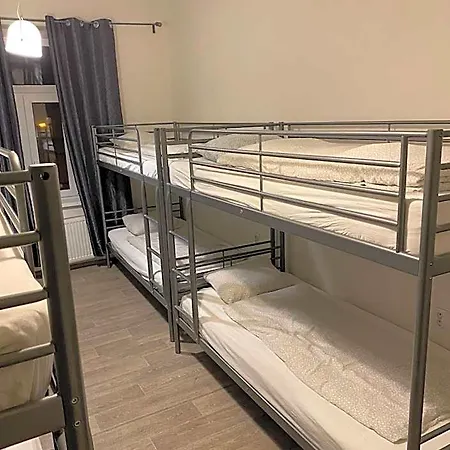 Easy Housing *
