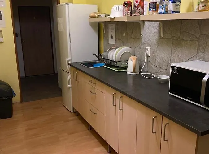 Easy Housing Hostal