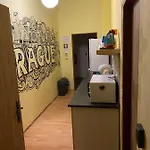 Hostel Easy Housing *
