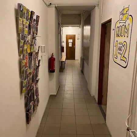 Easy Housing Vandrarhem *