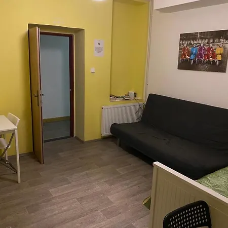 Vandrarhem Easy Housing *