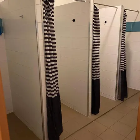 إيزي هاوسينغ
