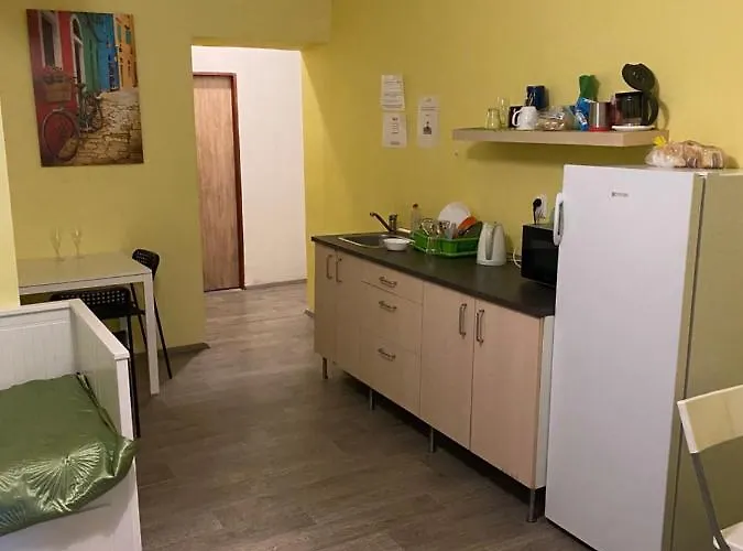 Easy Housing *