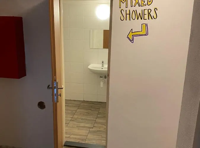 Easy Housing *